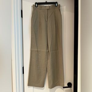 Aritzia Babaton Sadiki Linen Pant in Dry Basil Green